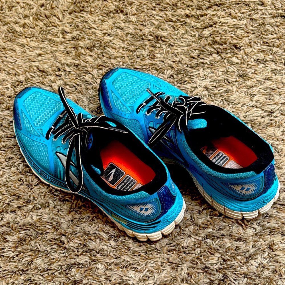 Brooks Glycerin 11 Women's Size 8 2A Running Shoes